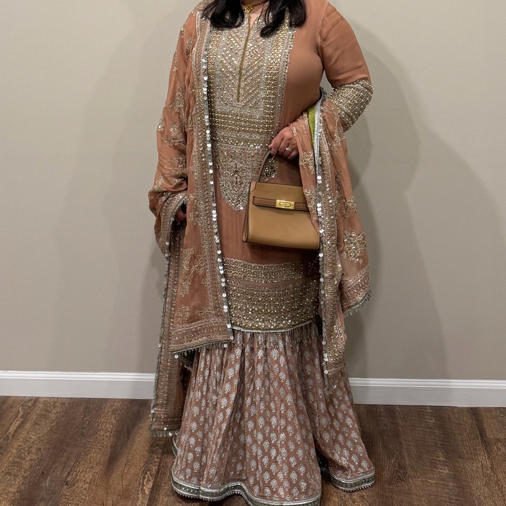 Hussain Rehar Pakistani ghara dress